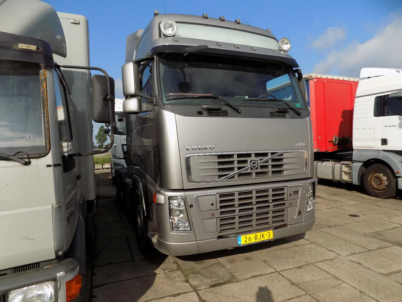 Volvo FH 16 FH16 - Cabeza tractora: foto 2 Volvo FH 16 FH16 - Cabeza tractora: foto 2