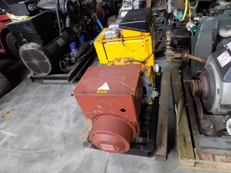 Hatz AGGREGAAT - Generador industriale: foto 2 Hatz AGGREGAAT - Generador industriale: foto 2