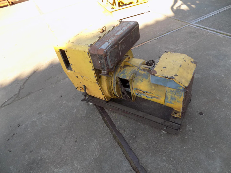 Hatz generator - Generador industriale: foto 4 Hatz generator - Generador industriale: foto 4
