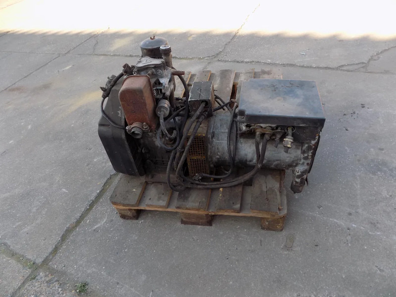 Lamborghini hatz generator - Generador industriale: foto 3 Lamborghini hatz generator - Generador industriale: foto 3