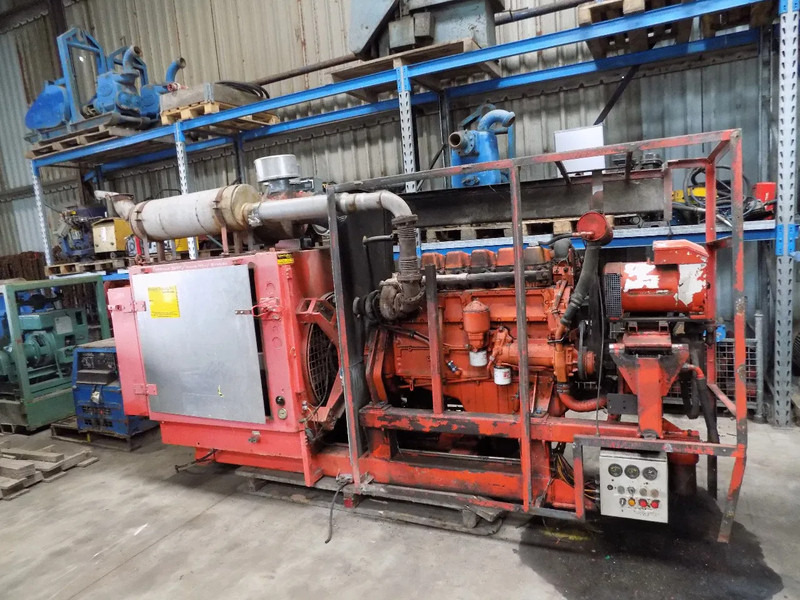 Scania compressor 20 bar scania compressor 20 bar met generator - Compresor de aire: foto 2 Scania compressor 20 bar scania compressor 20 bar met generator - Compresor de aire: foto 2