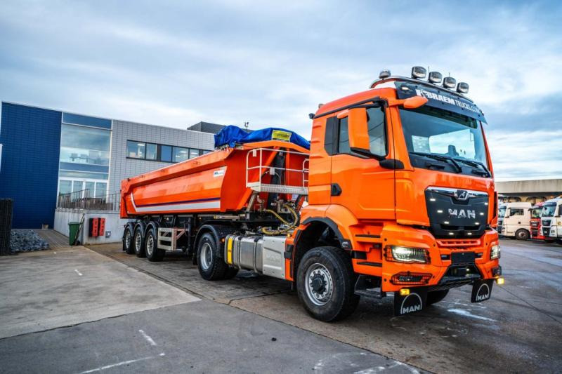 MAN TGS 18.520 BLS 4X4H - 46.020 KM - Cabeza tractora: foto 3 MAN TGS 18.520 BLS 4X4H - 46.020 KM - Cabeza tractora: foto 3