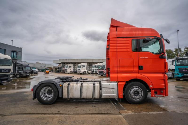 MAN TGX 18.470 XLX BLS+KIPHYDR. - Cabeza tractora: foto 3 MAN TGX 18.470 XLX BLS+KIPHYDR. - Cabeza tractora: foto 3