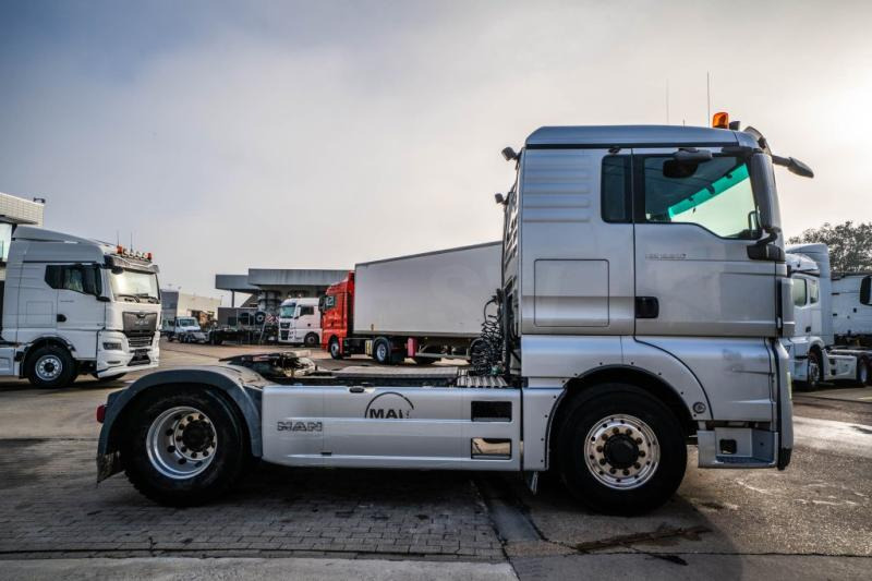 MAN TGX 18.540 XL BLS - 4X4H + KIPHYDR. - Cabeza tractora: foto 3 MAN TGX 18.540 XL BLS - 4X4H + KIPHYDR. - Cabeza tractora: foto 3