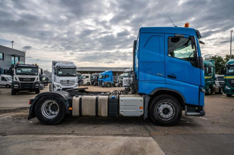 Volvo FH 420 +KIPHYDR - 266 555 KM - Cabeza tractora: foto 3 Volvo FH 420 +KIPHYDR - 266 555 KM - Cabeza tractora: foto 3
