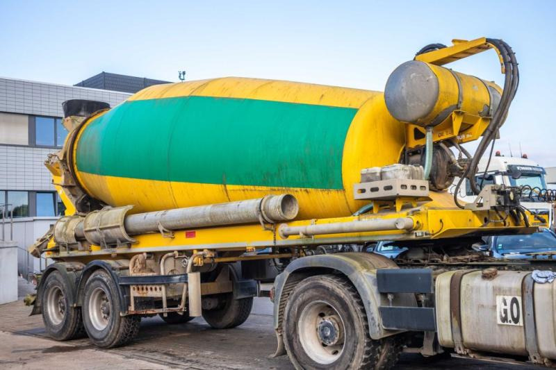 DE BUF BETON MIXER/MISCHER/MALAXEUR12M³ - Semirremolque hormigonera: foto 2 DE BUF BETON MIXER/MISCHER/MALAXEUR12M³ - Semirremolque hormigonera: foto 2