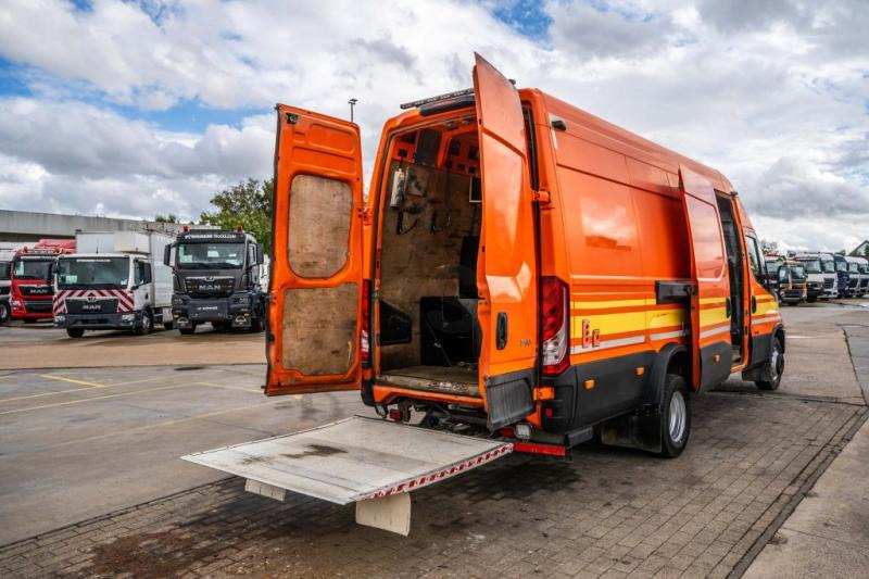 Iveco DAILY 70C170 +Dhollandia - Furgón: foto 5 Iveco DAILY 70C170 +Dhollandia - Furgón: foto 5