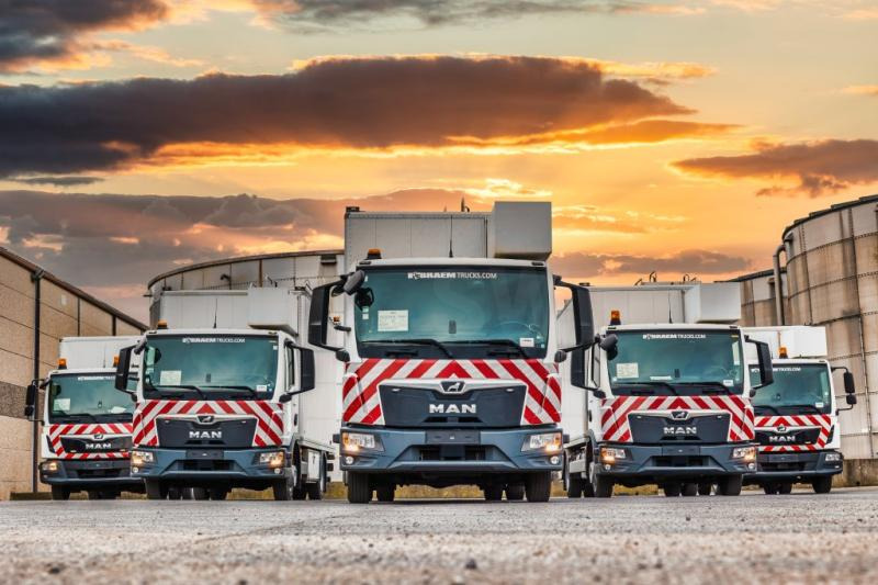 MAN TGL 10.180 BL - Camión caja cerrada: foto 1 MAN TGL 10.180 BL - Camión caja cerrada: foto 1