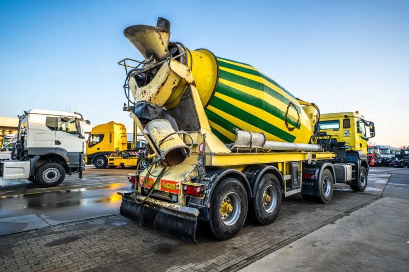 MAN TGS 18.440 BLS 4x4 (+cardan)+STETTER 10M3 - Camión hormigonera: foto 4 MAN TGS 18.440 BLS 4x4 (+cardan)+STETTER 10M3 - Camión hormigonera: foto 4