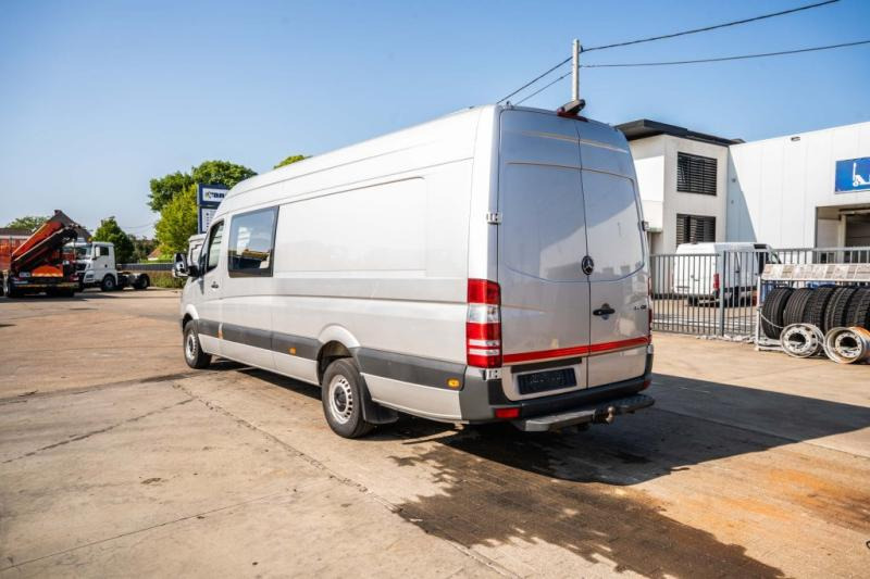 Mercedes Sprinter 319 CDI/3.5+6 p. - Furgón: foto 5 Mercedes Sprinter 319 CDI/3.5+6 p. - Furgón: foto 5