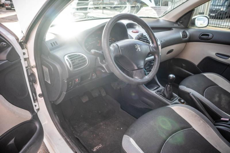 Coche Peugeot 206 SW: foto 7