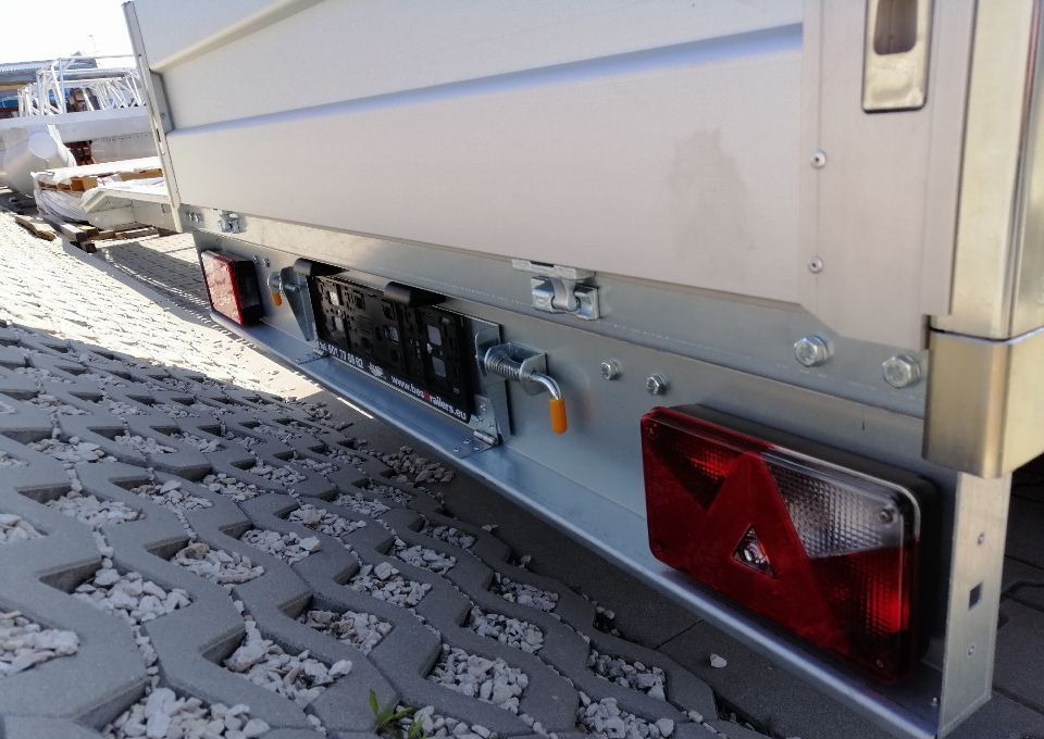 Besttrailers CONDOR III - Remolque plataforma/ Caja abierta: foto 4 Besttrailers CONDOR III - Remolque plataforma/ Caja abierta: foto 4