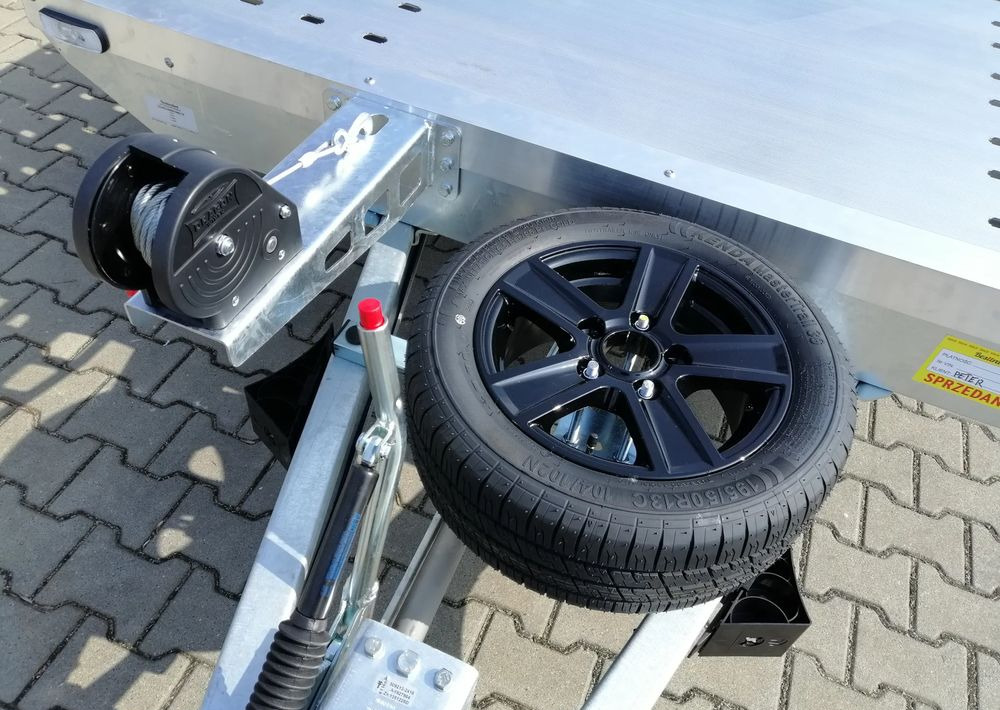 Besttrailers REBEL (Jupiter) - Remolque portavehículos: foto 4 Besttrailers REBEL (Jupiter) - Remolque portavehículos: foto 4