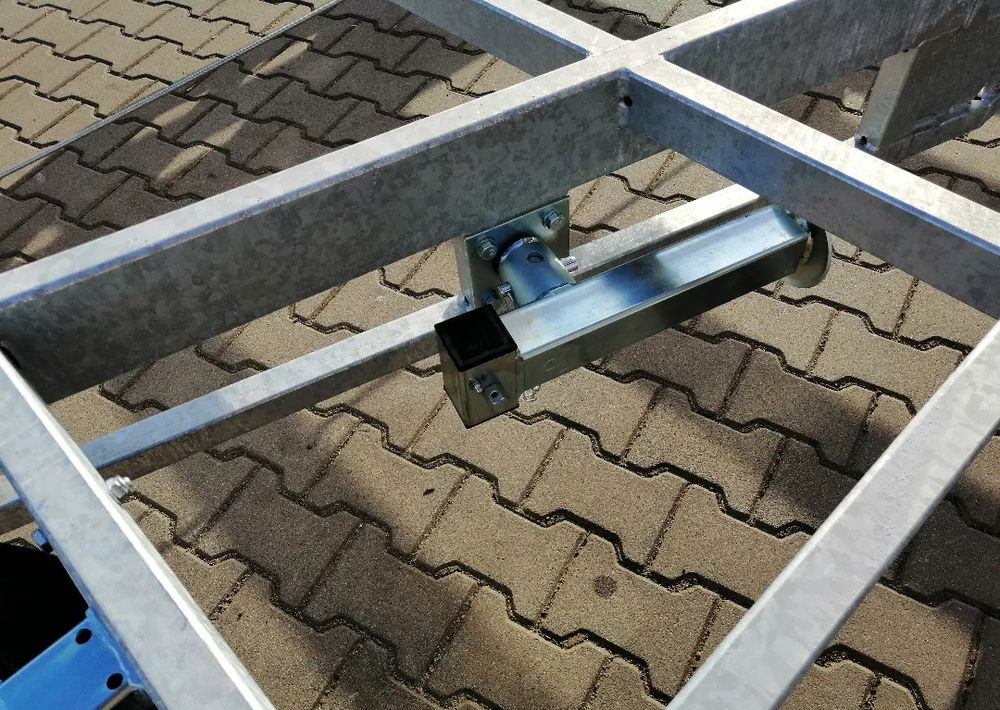 Besttrailers TINY HOUSE (Domki mobilne) 7,2x2,45 m DMC 3500 kg, 2 osie, 13", 4 podpory - Remolque chasis: foto 4 Besttrailers TINY HOUSE (Domki mobilne) 7,2x2,45 m DMC 3500 kg, 2 osie, 13", 4 podpory - Remolque chasis: foto 4