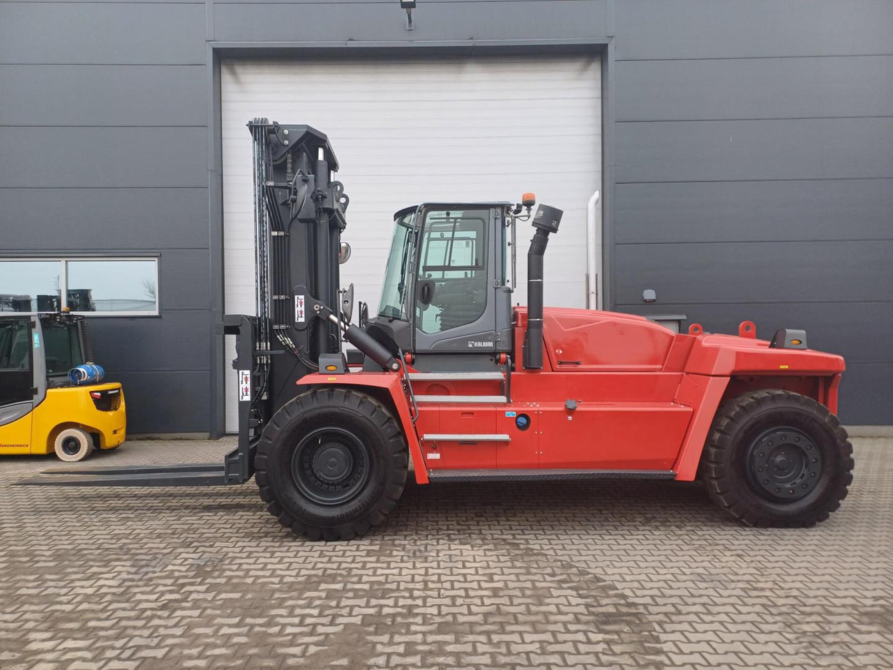 Kalmar DCG250-12LB - Carretilla elevadora diésel: foto 3 Kalmar DCG250-12LB - Carretilla elevadora diésel: foto 3