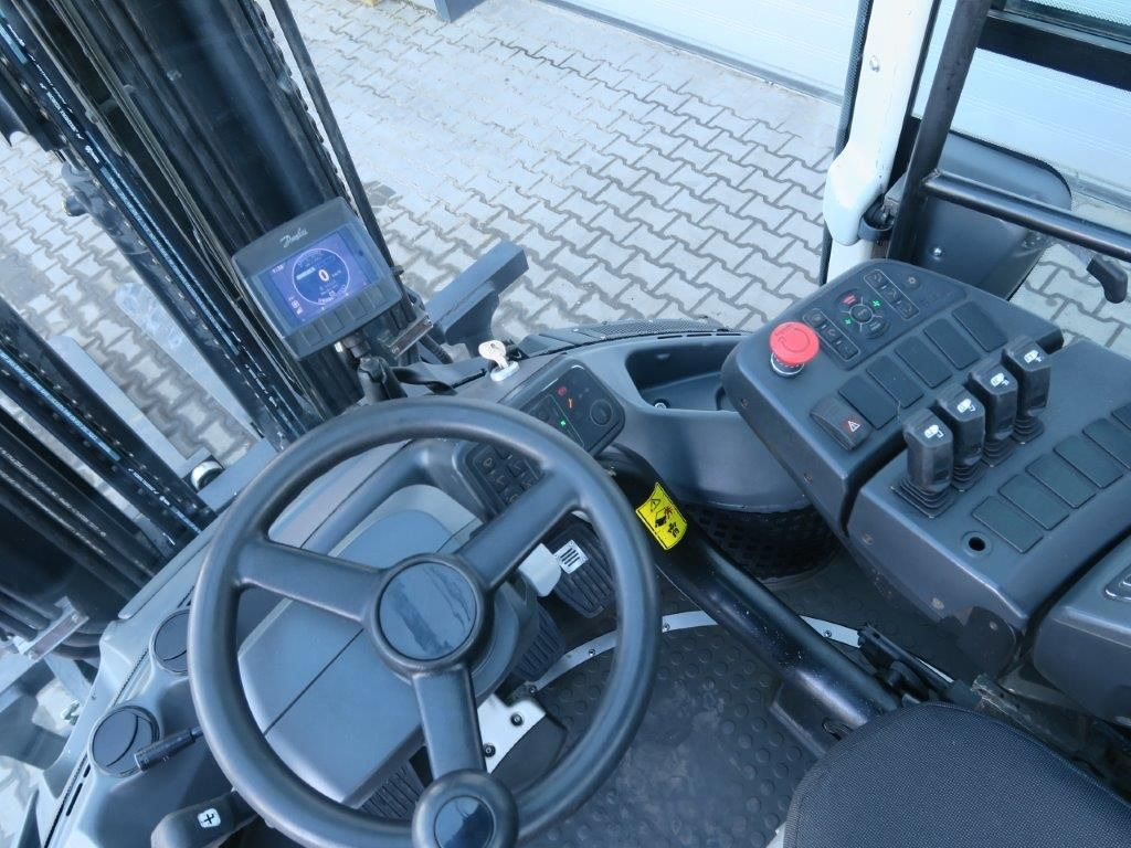 Carretilla elevadora eléctrica Kalmar ECG80-6 - TRIPLEX - Drehsitz: foto 10