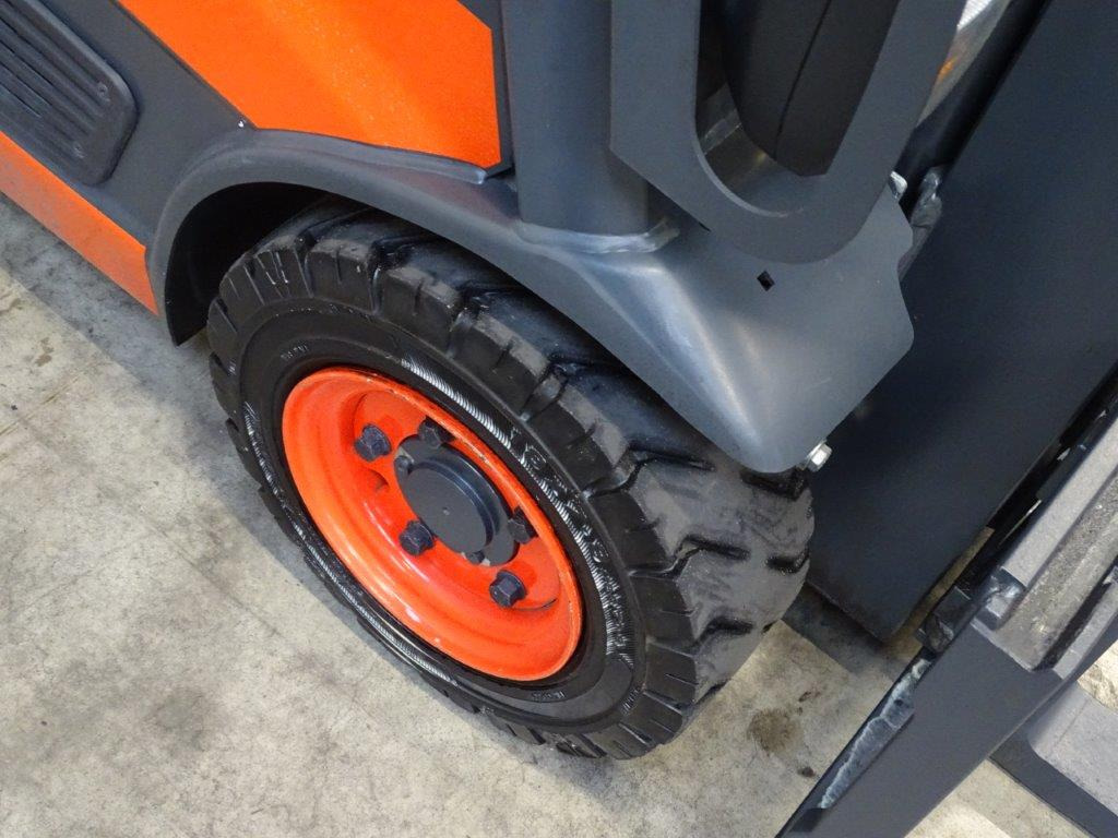 Linde E16P-02 - TRIPLEX - Carretilla elevadora eléctrica: foto 2 Linde E16P-02 - TRIPLEX - Carretilla elevadora eléctrica: foto 2