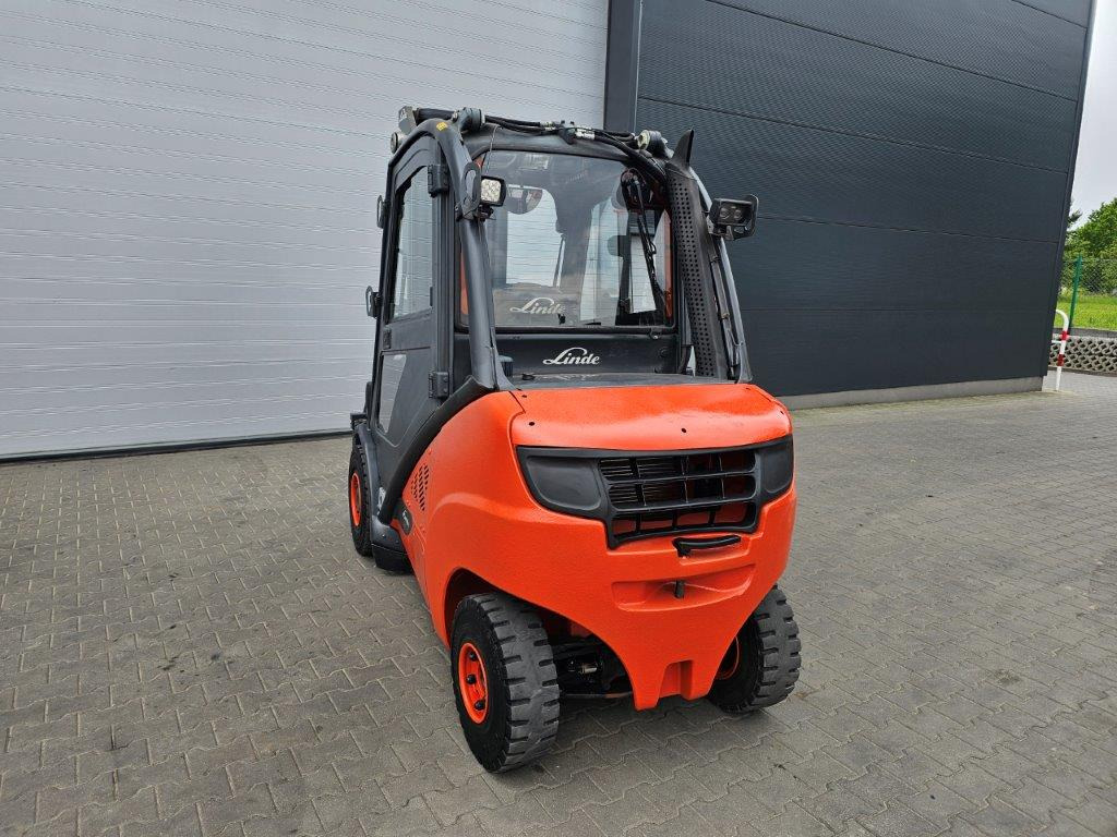 Linde H35D-02 - TRIPLEX - Carretilla elevadora diésel: foto 4 Linde H35D-02 - TRIPLEX - Carretilla elevadora diésel: foto 4