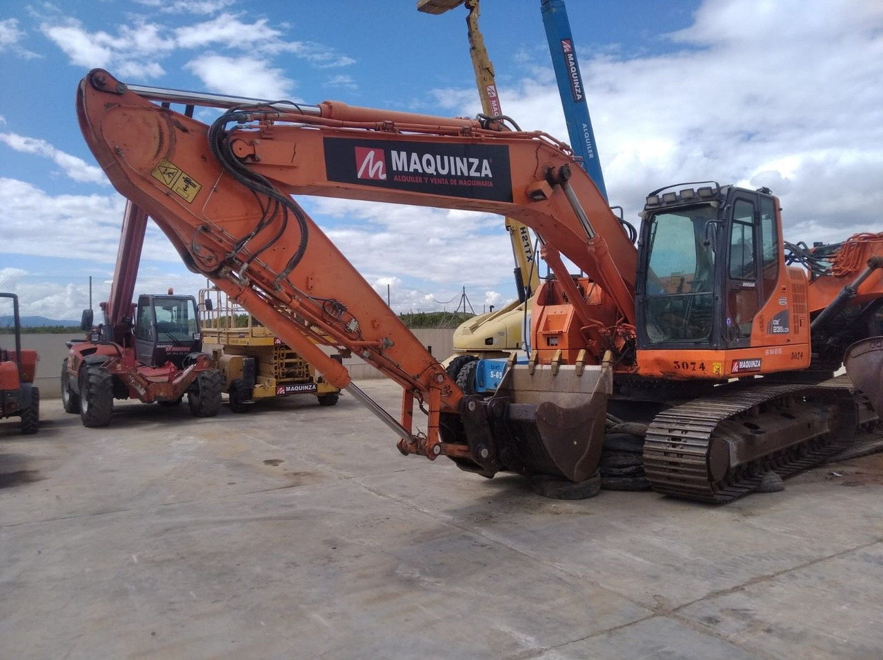DOOSAN DX235LCR - Excavadora de cadenas: foto 1 DOOSAN DX235LCR - Excavadora de cadenas: foto 1