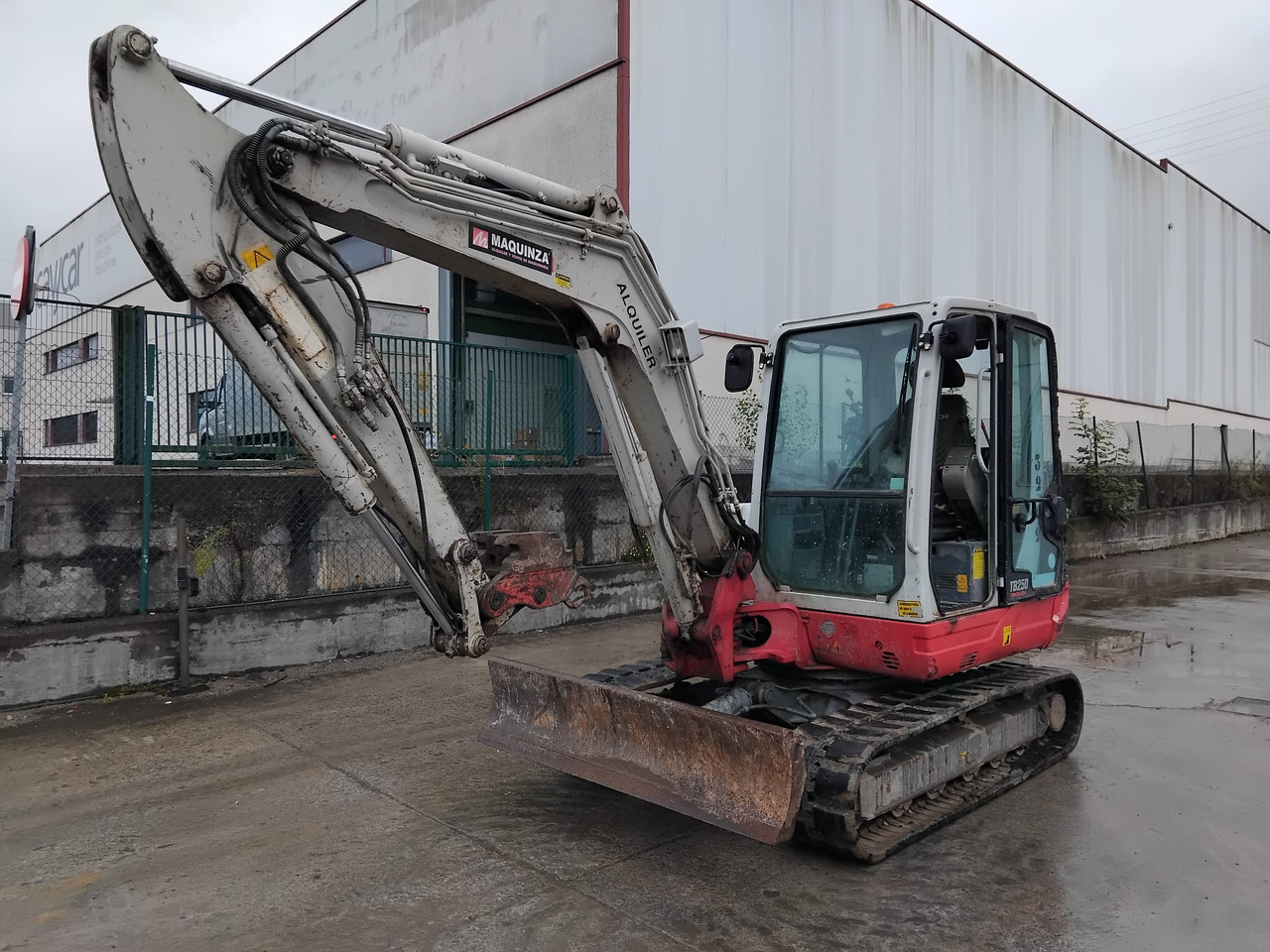 TAKEUCHI TB250 - Miniexcavadora: foto 2 TAKEUCHI TB250 - Miniexcavadora: foto 2