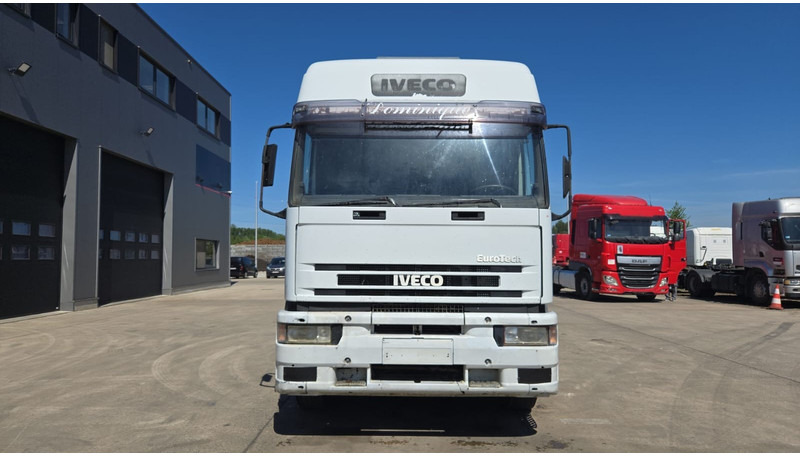 Iveco Eurotech 440 E 42 (MANUAL PUMP / ZF GEARBOX / GOOD CONDITION / POMPE MANUELLE) - Cabeza tractora: foto 3 Iveco Eurotech 440 E 42 (MANUAL PUMP / ZF GEARBOX / GOOD CONDITION / POMPE MANUELLE) - Cabeza tractora: foto 3