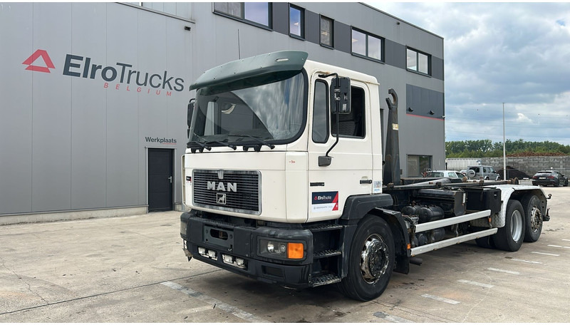 MAN 26.312 (6 CYLINDER / 6X2 / BELGIAN TRUCK IN GOOD CONDITION) - Cabeza tractora: foto 1 MAN 26.312 (6 CYLINDER / 6X2 / BELGIAN TRUCK IN GOOD CONDITION) - Cabeza tractora: foto 1