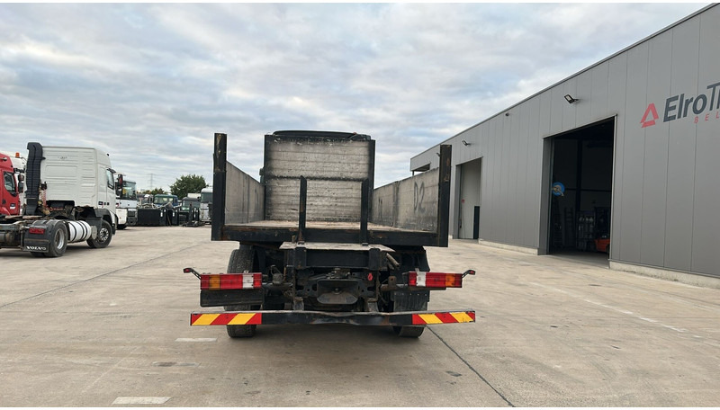 Mercedes-Benz actros 2541 (EPS / 3 PEDALES / 6X2 / V6 / MP2 / BONNE ETAT TECHNIQUEMENT) - Cabeza tractora: foto 5 Mercedes-Benz actros 2541 (EPS / 3 PEDALES / 6X2 / V6 / MP2 / BONNE ETAT TECHNIQUEMENT) - Cabeza tractora: foto 5