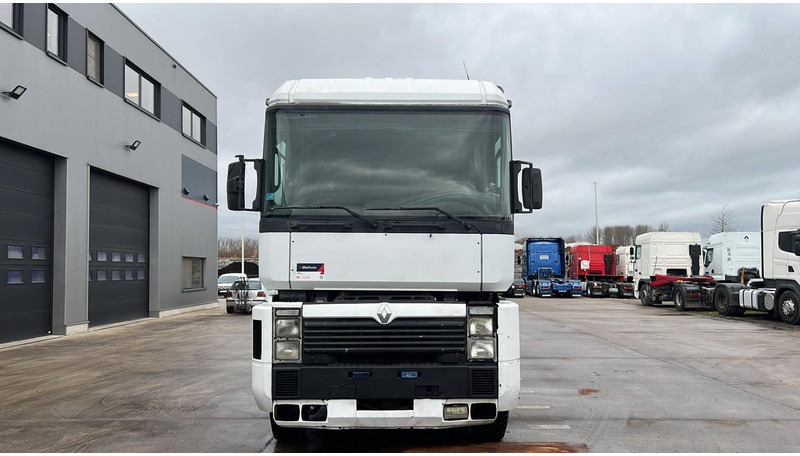 Renault Magnum 430 (BOITE MANUELLE / MANUAL GEARBOX / POMPE MANUELLE / MANUAL PUMP) - Cabeza tractora: foto 2 Renault Magnum 430 (BOITE MANUELLE / MANUAL GEARBOX / POMPE MANUELLE / MANUAL PUMP) - Cabeza tractora: foto 2