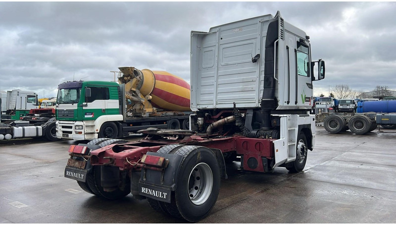 Renault Magnum 430 (BOITE MANUELLE / MANUAL GEARBOX / POMPE MANUELLE / MANUAL PUMP) - Cabeza tractora: foto 5 Renault Magnum 430 (BOITE MANUELLE / MANUAL GEARBOX / POMPE MANUELLE / MANUAL PUMP) - Cabeza tractora: foto 5