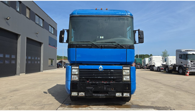 Renault Magnum 430 (POMPE MANUELLE / BOITE MANUELLE / MANUAL PUMP / MANUAL GEARBOX) - Cabeza tractora: foto 2 Renault Magnum 430 (POMPE MANUELLE / BOITE MANUELLE / MANUAL PUMP / MANUAL GEARBOX) - Cabeza tractora: foto 2