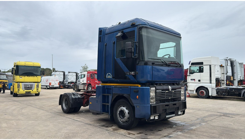 Renault Magnum 430 (POMPE MANUELLE / MANUAL PUMP / BOITE MANUELLE / MANUAL GEARBOX) - Cabeza tractora: foto 4 Renault Magnum 430 (POMPE MANUELLE / MANUAL PUMP / BOITE MANUELLE / MANUAL GEARBOX) - Cabeza tractora: foto 4