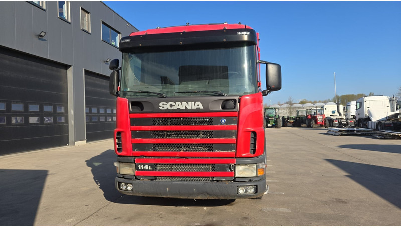 Scania 114 - 380 (PTO / HYDRAULIC PUMP / MANUAL GEARBOX / BOITE MANUELLE / LOW CAB) - Cabeza tractora: foto 2 Scania 114 - 380 (PTO / HYDRAULIC PUMP / MANUAL GEARBOX / BOITE MANUELLE / LOW CAB) - Cabeza tractora: foto 2