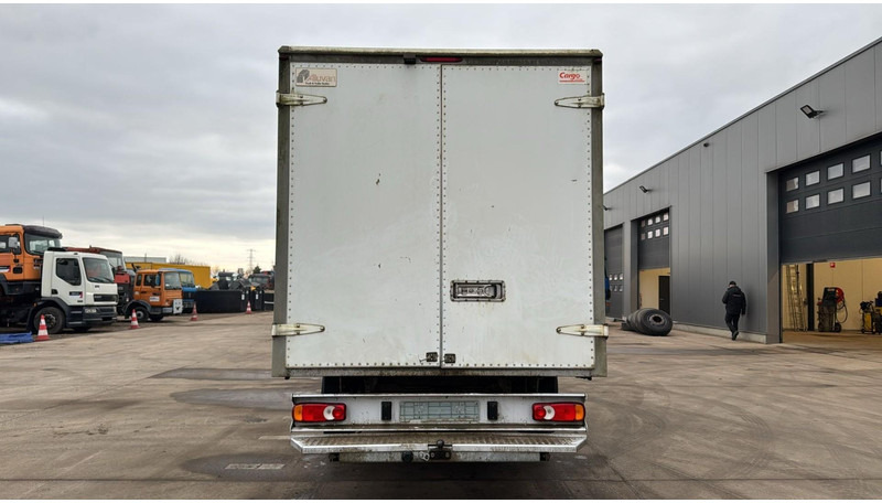 Citroën Jumper (3.0L / 180PS / EURO 5 / N1 / BELGIAN VAN) - Furgoneta caja cerrada: foto 5 Citroën Jumper (3.0L / 180PS / EURO 5 / N1 / BELGIAN VAN) - Furgoneta caja cerrada: foto 5