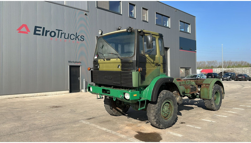 Iveco Magirus 110 - 16 (4X4 / 57000 KM / LAMES / GRAND PONT / 6 CYLINDRES EN LIGNE !! / MANUAL PUMP) - Camión chasis: foto 1 Iveco Magirus 110 - 16 (4X4 / 57000 KM / LAMES / GRAND PONT / 6 CYLINDRES EN LIGNE !! / MANUAL PUMP) - Camión chasis: foto 1