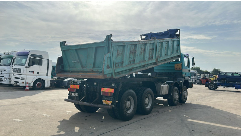 MAN 36.403 (8X6 / LAMES / STEEL SUSP. / BIG AXLE / 6 CYLINDER) - Camión volquete: foto 4 MAN 36.403 (8X6 / LAMES / STEEL SUSP. / BIG AXLE / 6 CYLINDER) - Camión volquete: foto 4