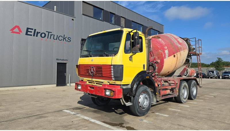 Mercedes-Benz SK 2527 (MALAXEUR / MIXER / POSSIBLE COMME CHASSIS / 6X4 / LAMES / GRAND PONT) - Camión hormigonera: foto 1 Mercedes-Benz SK 2527 (MALAXEUR / MIXER / POSSIBLE COMME CHASSIS / 6X4 / LAMES / GRAND PONT) - Camión hormigonera: foto 1