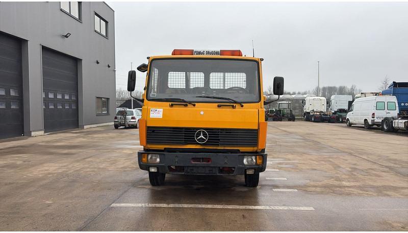 Mercedes-Benz SK 814 (6 CYLINDRES / POMPE MANUELLE / LAMES / DEPANNAGE) - Camión portavehículos: foto 2 Mercedes-Benz SK 814 (6 CYLINDRES / POMPE MANUELLE / LAMES / DEPANNAGE) - Camión portavehículos: foto 2