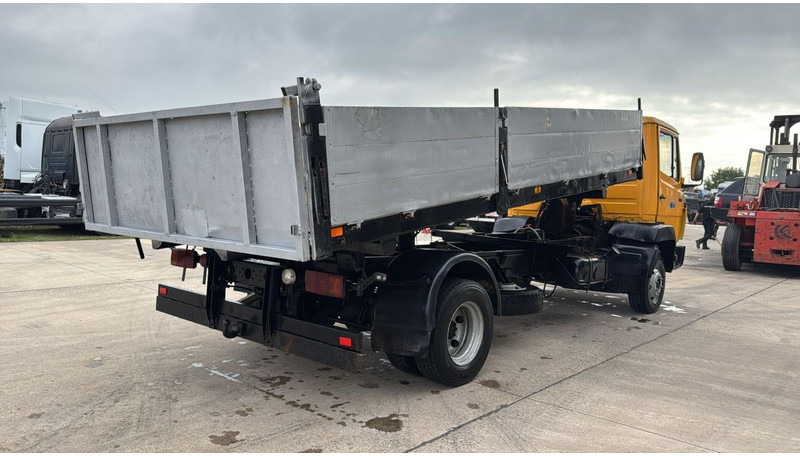 Mercedes-Benz SK 814 (MANUAL PUMP / POMPE MANUELLE / LAMES) - Camión volquete: foto 4 Mercedes-Benz SK 814 (MANUAL PUMP / POMPE MANUELLE / LAMES) - Camión volquete: foto 4