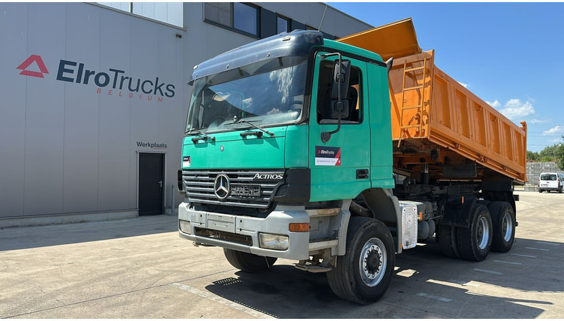 Mercedes-Benz actros 3340 (EPS / 6X6 / 3 PEDALES / LAMES / GRAND PONT / BIG AXLE / TRES PROPRE) - Camión volquete: foto 1 Mercedes-Benz actros 3340 (EPS / 6X6 / 3 PEDALES / LAMES / GRAND PONT / BIG AXLE / TRES PROPRE) - Camión volquete: foto 1