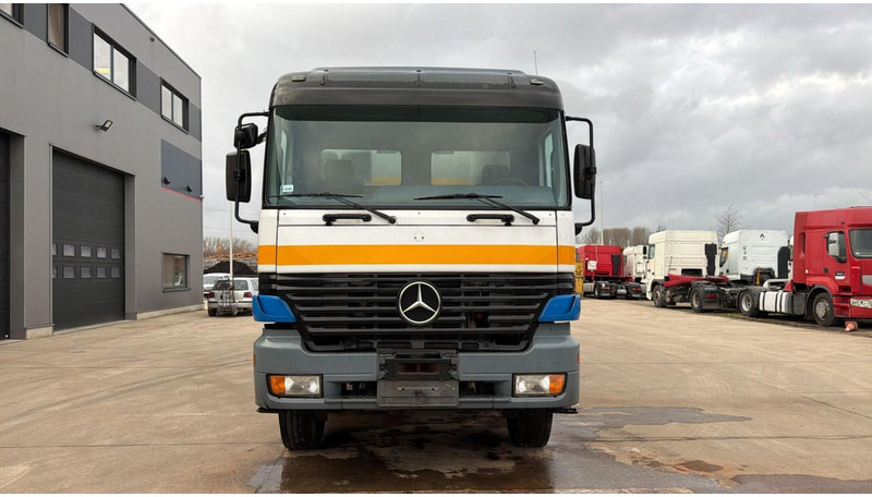 Mercedes-Benz actros 4140 (8X4 / EPS / CHASSIS 8M LONGEUR !! / GRAND PONT / LAMES / FREINS TAMBOURS / MP1) - Camión chasis: foto 3 Mercedes-Benz actros 4140 (8X4 / EPS / CHASSIS 8M LONGEUR !! / GRAND PONT / LAMES / FREINS TAMBOURS / MP1) - Camión chasis: foto 3