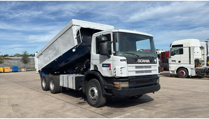 Scania 94 - 260 (BOITE MANUELLE / LAMES / STEEL SUSP. / 6X4 / MANUAL GEARBOX) - Camión volquete: foto 5 Scania 94 - 260 (BOITE MANUELLE / LAMES / STEEL SUSP. / 6X4 / MANUAL GEARBOX) - Camión volquete: foto 5