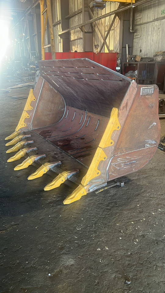 CAT 950 Heavy Duty Bucket - Cazo cargador para Excavadora de ruedas: foto 1 CAT 950 Heavy Duty Bucket - Cazo cargador para Excavadora de ruedas: foto 1