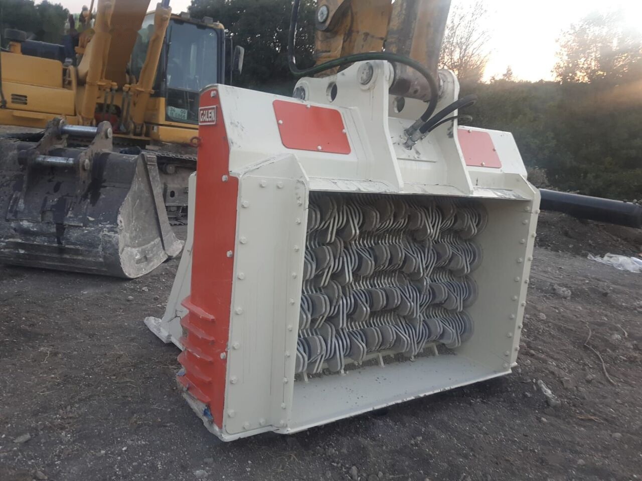 Galen Impact Screening Bucket - Cuchara para clasificación: foto 4 Galen Impact Screening Bucket - Cuchara para clasificación: foto 4