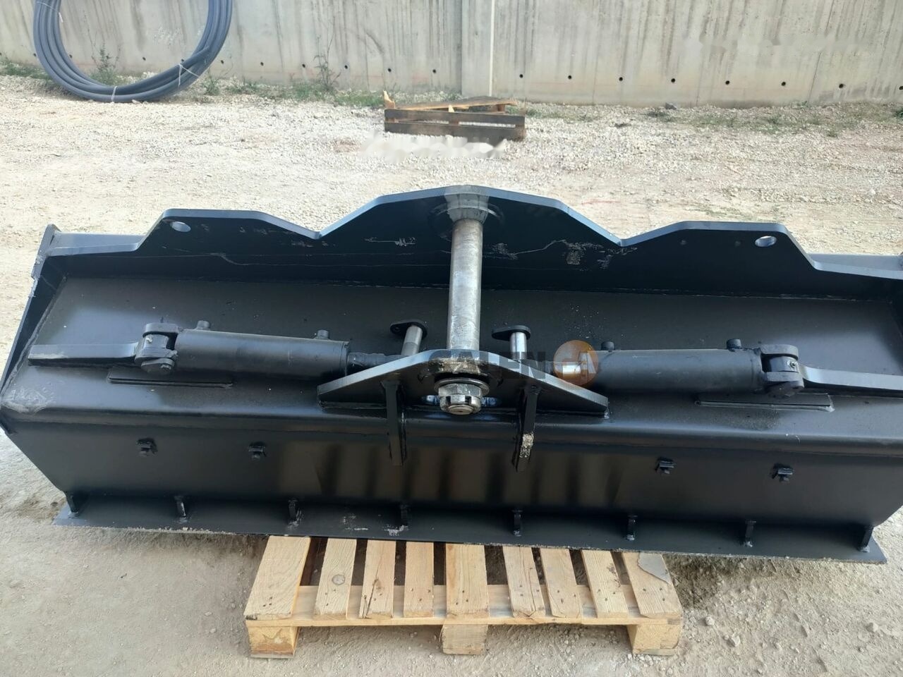 Galen OQ65 Tilt Bucket - Cazo para excavadora: foto 4 Galen OQ65 Tilt Bucket - Cazo para excavadora: foto 4