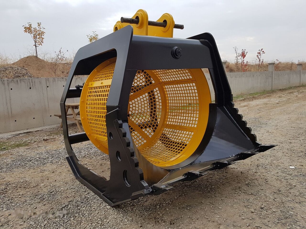 Hitachi Tamburlu Elek Kova (Rotary Screening Bucket) - Cuchara para clasificación: foto 2 Hitachi Tamburlu Elek Kova (Rotary Screening Bucket) - Cuchara para clasificación: foto 2