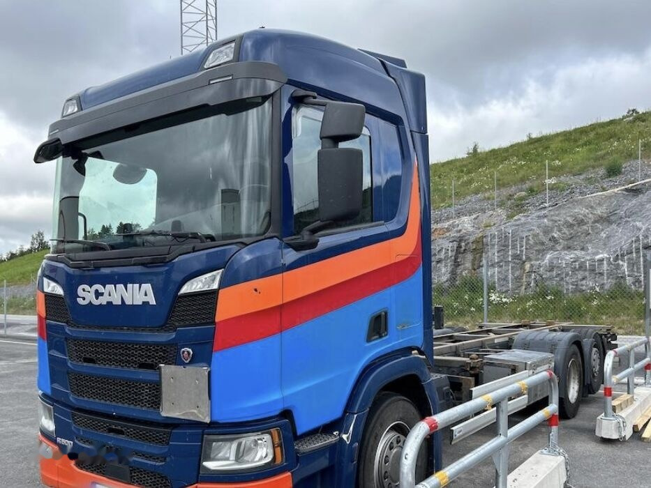 Scania R520 - Camión chasis: foto 1 Scania R520 - Camión chasis: foto 1