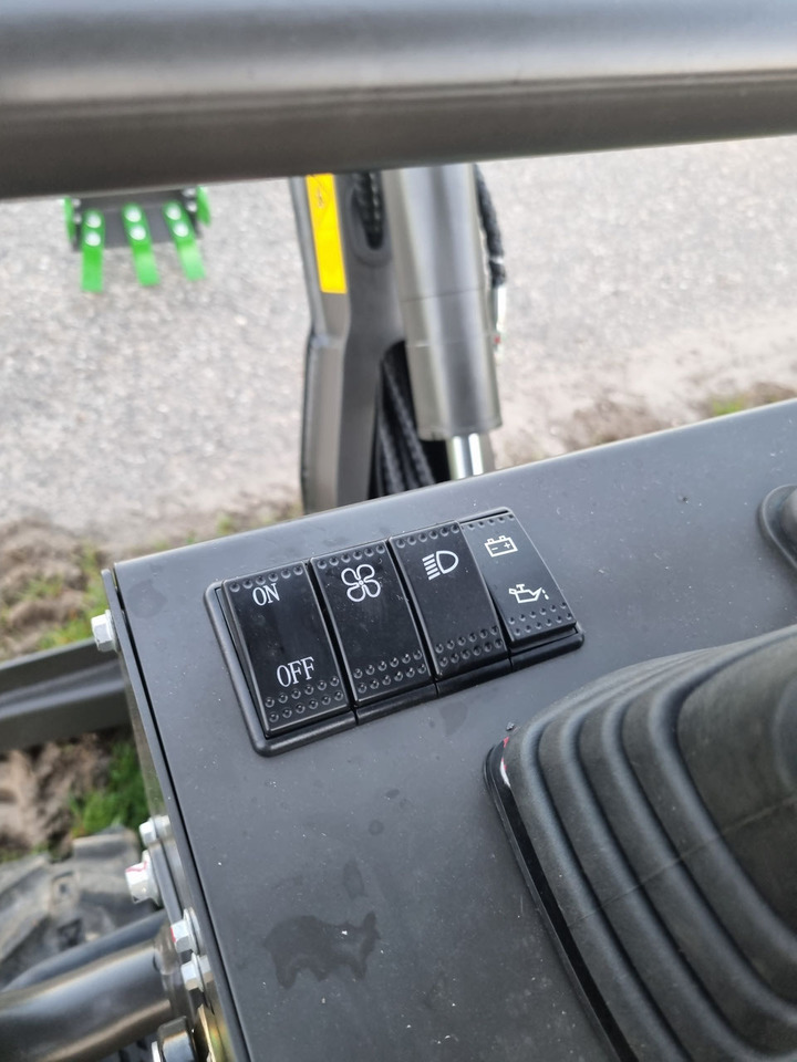 Miniexcavadora WCM CTX 8010 Diesel: foto 20 Miniexcavadora WCM CTX 8010 Diesel: foto 20