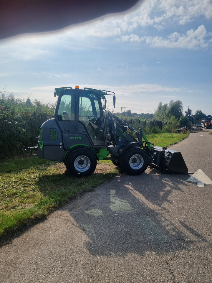 WCM L2412 - Cargadora de ruedas: foto 2 WCM L2412 - Cargadora de ruedas: foto 2