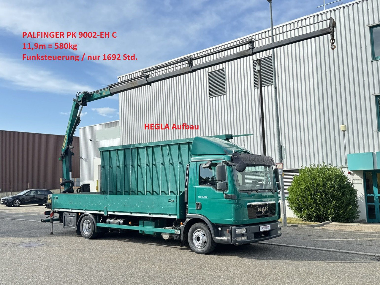 MAN TGL 12.250 Glastransport Kran PK9002 Funk Klima - Camión grúa: foto 1 MAN TGL 12.250 Glastransport Kran PK9002 Funk Klima - Camión grúa: foto 1
