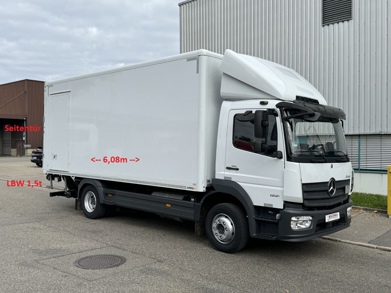 Mercedes-Benz Atego 1221 L Koffer 6,1m LBW AHK Klima TOP - Camión caja cerrada: foto 1 Mercedes-Benz Atego 1221 L Koffer 6,1m LBW AHK Klima TOP - Camión caja cerrada: foto 1
